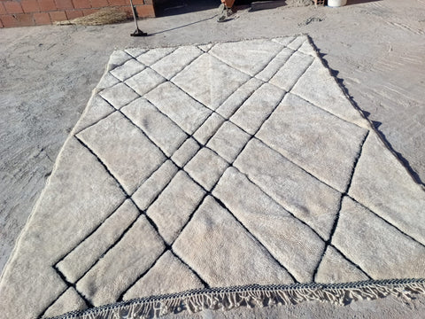 Moroccan tufted white Moroccan rug
