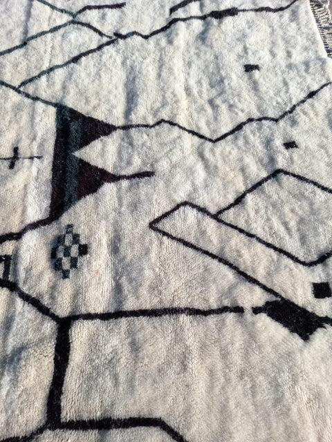 Off white Mrirt authentic Moroccan rug