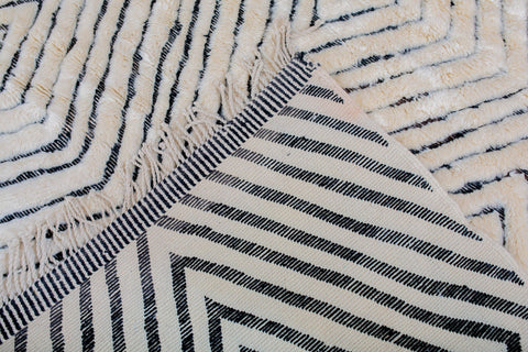 Fancy Moroccan Mrirt rug , living room Moroccan rug