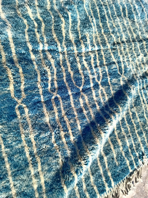Extra large Moroccan Mrirt rug in Turquoise Design