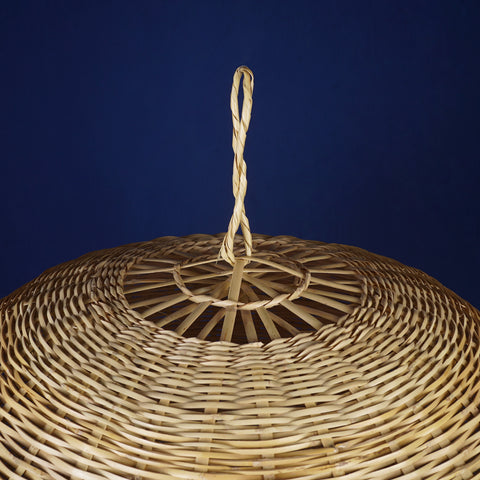 Natural wicker and reed pendant light - Boule