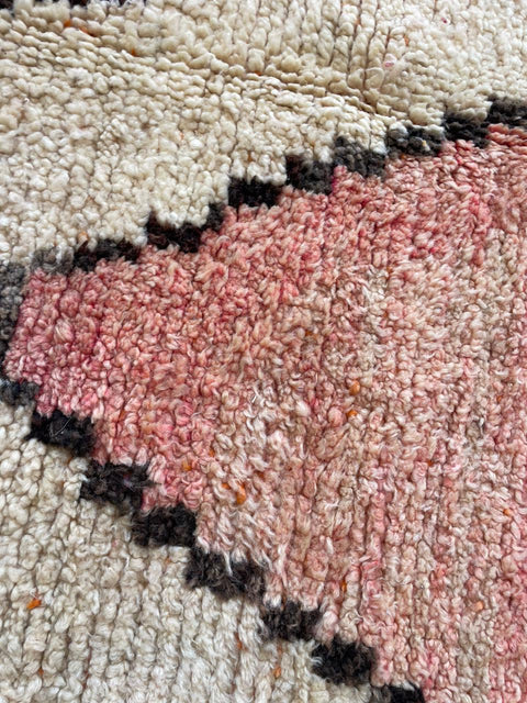 Moroccan Faded Boujaad rug – Vintage wool Berber rug – Boujaad Berber rug - pink wool Berber rug – Beni Ourain area rug - Living room rug - 9.8 x 6.7 ft rug - handmade rugs