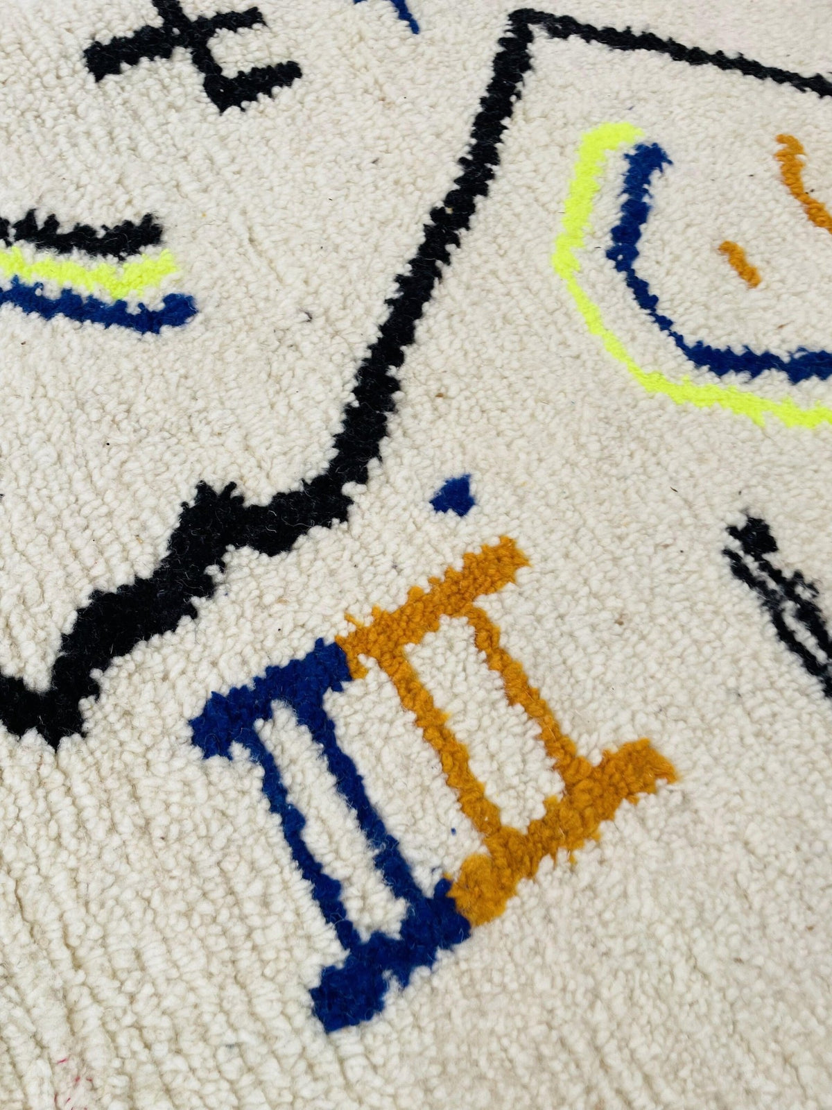 Azilal Moroccan Rug, Handmade azilal Rug, Authentic Moroccan Rug, Abstract Berber Rug, multicolor Wool Rug, Sheep Wool Rug, Bohemian Rug. - Africancreates