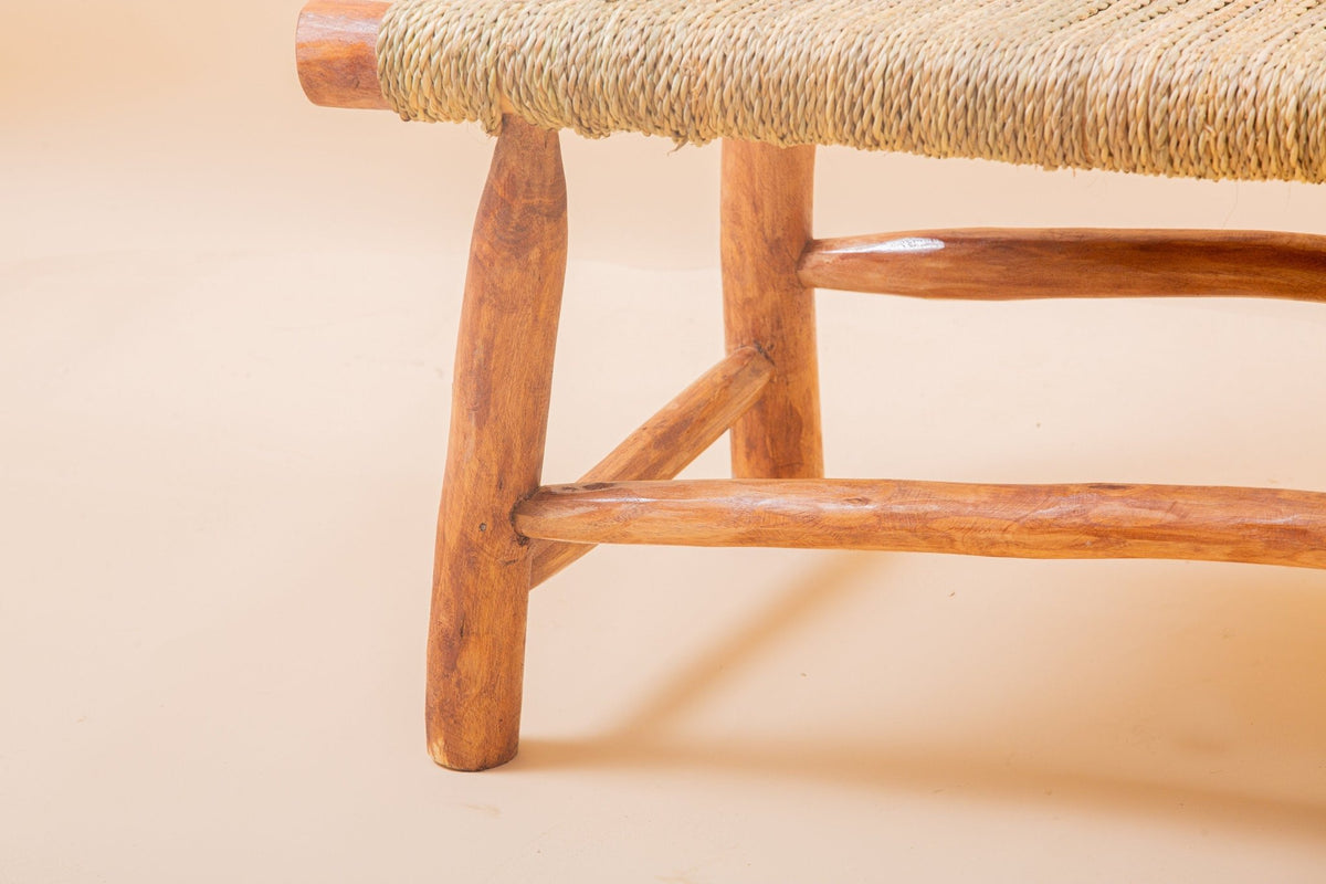 Banc marocain en bois massif et tissage naturel - Africancreates