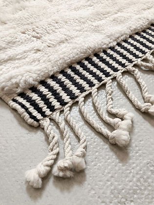 Classic Diamond Modern contemporary design Beni Ourain Berber area Moroccan Mrirt 8x10 rugs | wool handmade Moroccan 9x12 rugs - Africancreates