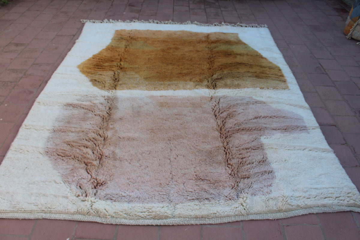 Front view of the brown and cream Moroccan Mrirt rug showcasing its Berber design.