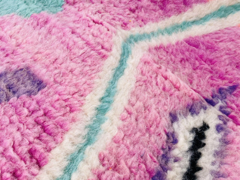 Boujad Moroccan Rug, Handmade Boujaad Rug, Authentic Moroccan Rug, Abstract Berber Rug, pink Wool Rug, Sheep Wool Rug, Bohemian Rug.