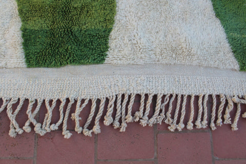 Moroccan rug with attractive modern design, Azilal rug 5 ft X 6.8 ft moroccan rug, Beni ourain rug, Teppish ,Green Olive and White rug