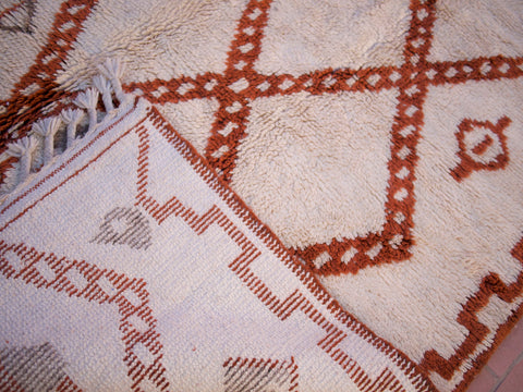Moroccan Beniourain Rug 6.5 ft X 9.5 ft - Beni Rug White and Brown carpet - Living Room Rug - Bohemian Berber Rug - Handmade Wool Rug