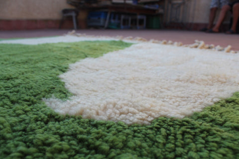 Moroccan rug with attractive modern design, Azilal rug 5 ft X 6.8 ft moroccan rug, Beni ourain rug, Teppish ,Green Olive and White rug