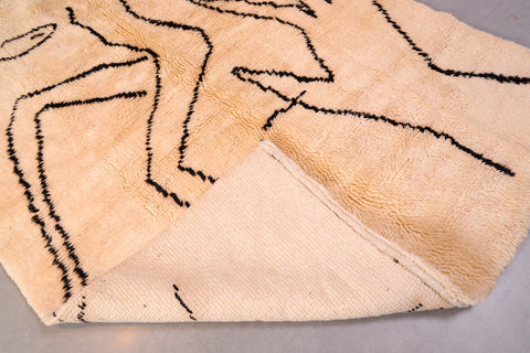 Moroccan beni ourain rug, Large Moroccan rug, Moroccan 4.7 ft X 6.2 ft rug, boho area rug - white and black  Rug -beniourain rug. berber rug