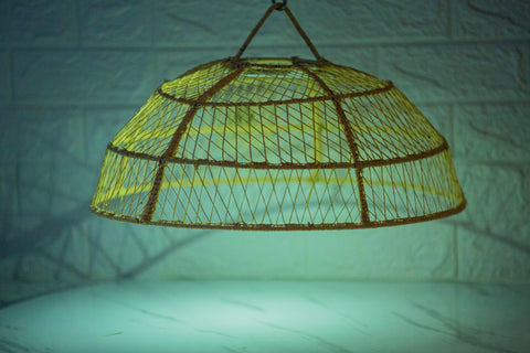 Suspension Bell en raphia et abat-jour en dentelle