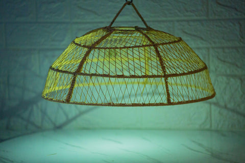 Suspension Bell en raphia et abat-jour en dentelle