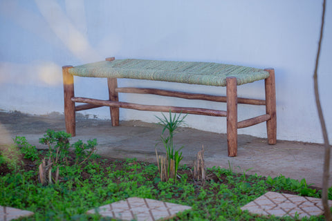 Banc marocain en bois massif et tissage naturel
