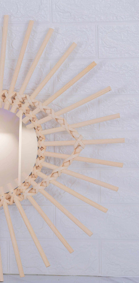Miroir en oeil de rotin