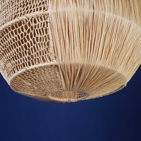 Suspension boule en raphia