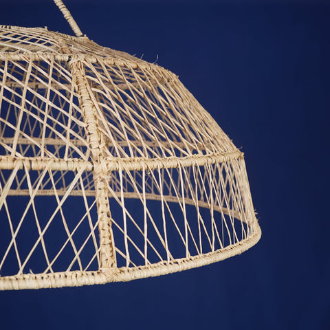 Suspension Bell en raphia et abat-jour en dentelle