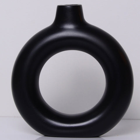 Vase nordique en céramique - Élément décoratif noir élégant