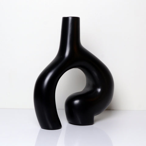 Vase nordique en céramique - Élément décoratif noir élégant