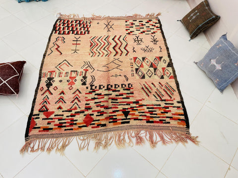 Boujad Moroccan Rug, Handmade Boujaad Rug, Authentic Moroccan Rug, Abstract Berber Rug, pink Wool Rug, Sheep Wool Rug, Bohemian Rug.