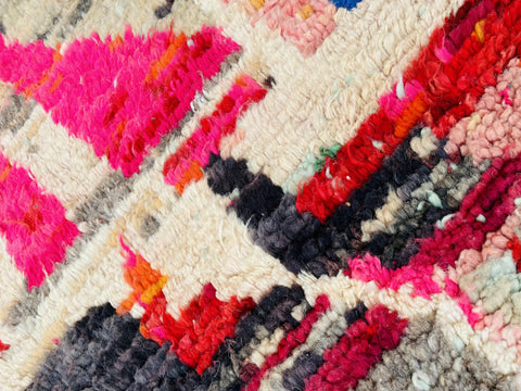 Boujad Moroccan Rug, Handmade Boujaad Rug, Authentic Moroccan Rug, Abstract Berber Rug, Purple pink Wool Rug, Sheep Wool Rug, Bohemian Rug.