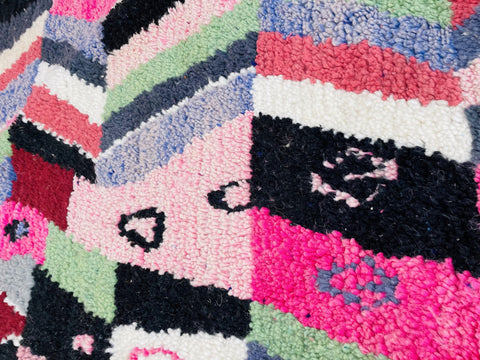 Boujad Moroccan Rug, Handmade Boujaad Rug, Authentic Moroccan Rug, Abstract Berber Rug, Purple pink Wool Rug, Sheep Wool Rug, Bohemian Rug.