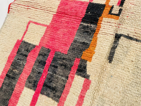 Boujad Moroccan Rug, Handmade Boujaad Rug, Authentic Moroccan Rug, Abstract Berber Rug, Purple pink Wool Rug, Sheep Wool Rug, Bohemian Rug.