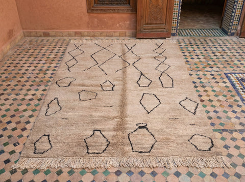 Tan & Black Loose Polygon Rows Custom Moroccan Rug - Africancreates