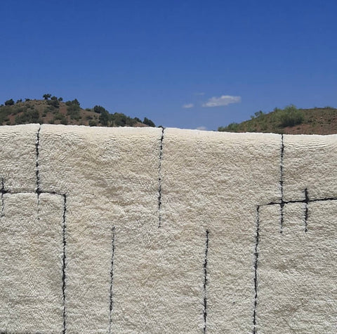 Beni Mrirt White Moroccan berber rug , beni ourain custom and handmade with natural wool - Africancreates