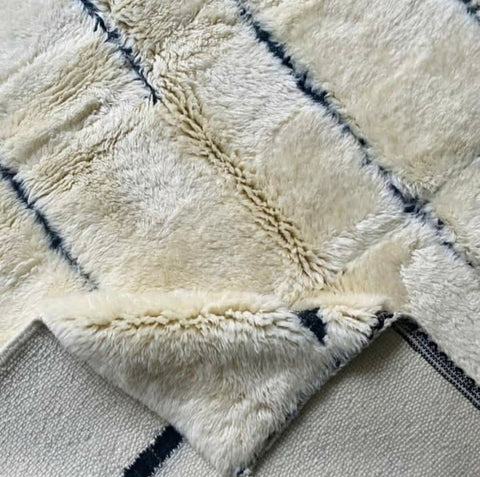 Beni Mrirt White Moroccan berber rug , beni ourain custom and handmade with natural wool - Africancreates