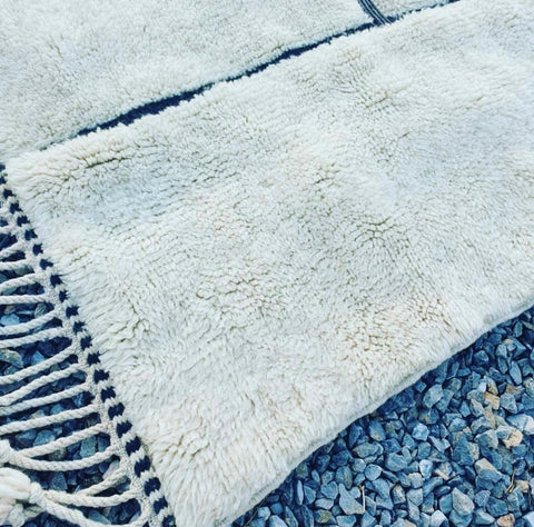 Best Seller Beni Mrirt White Moroccan berber rug , beni ourain custom and handmade with natural wool - Africancreates
