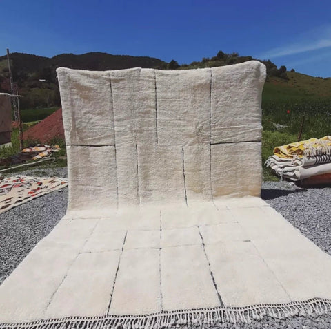 Gorgeous Beni Mrirt White Moroccan berber rug , beni ourain custom and handmade with natural wool - Africancreates