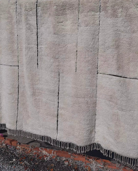 Gorgeous Beni Mrirt White Moroccan berber rug , beni ourain custom and handmade with natural wool - Africancreates