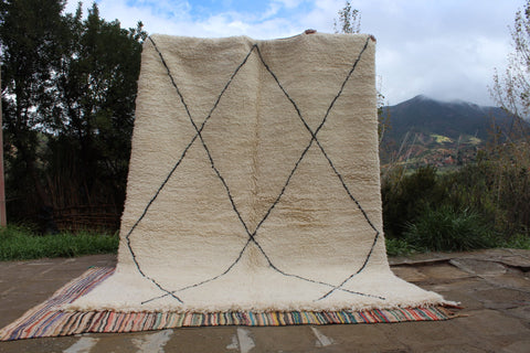 Classic Beni ourain rug- Moroccan Rug- Custom size rug-Berber Rug - Custom rug- rugs for living room, Genuine lamb wool- Contemporary rug