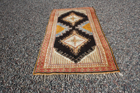 9.18x4.39 ft Vintage kilim rug , kilim rugs , Moroccan berber rug , Moroccan kilim,  kilim carpet, moroccan kilim rug,berber rug