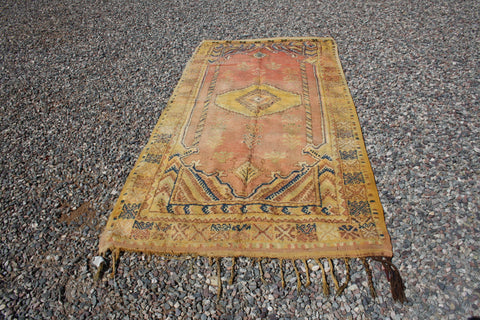 9.84x4.59 ft Vintage kilim rug , kilim rugs , Moroccan berber rug , Moroccan kilim,  kilim carpet, moroccan kilim rug,berber rug
