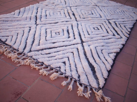 Beni ourain rug Taupe and Black , Moroccan rug , Berber carpet , Genuine Wool rug , Handmade rug, Modern Berber rug, Area rug