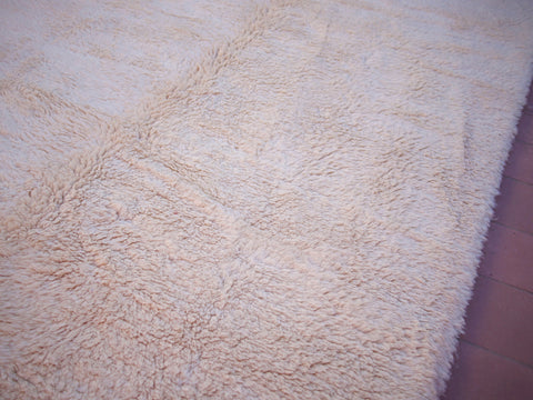 Moroccan rug white - Solid white rug - Plain white rug - Minimalist rug - Beni ourain rug - Handmade rug - Moroccan area rug