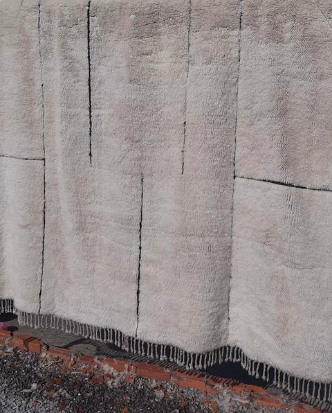 Gorgeous Beni Mrirt White Moroccan berber rug , beni ourain custom and handmade with natural wool