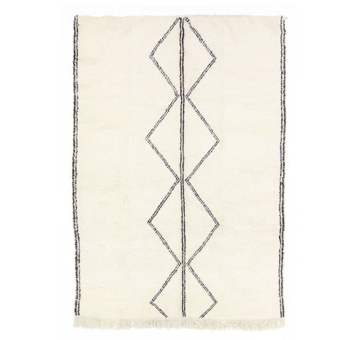 Front view of the black and white Moroccan rug featuring a geometric pattern.