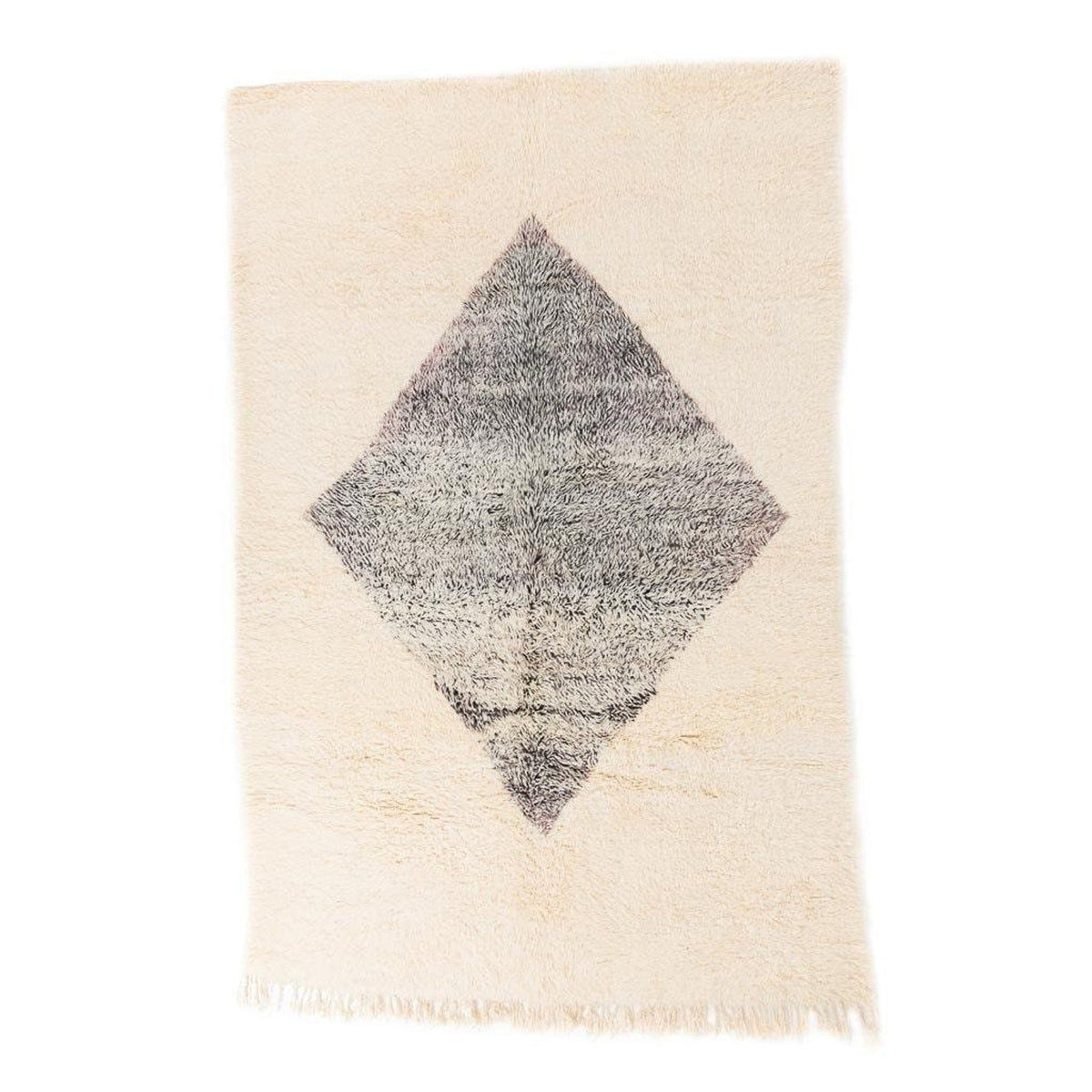 Front view of the gray diamond patterned rug featuring a soft texture.